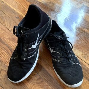 Like New Nike Trainer Shoes 👟